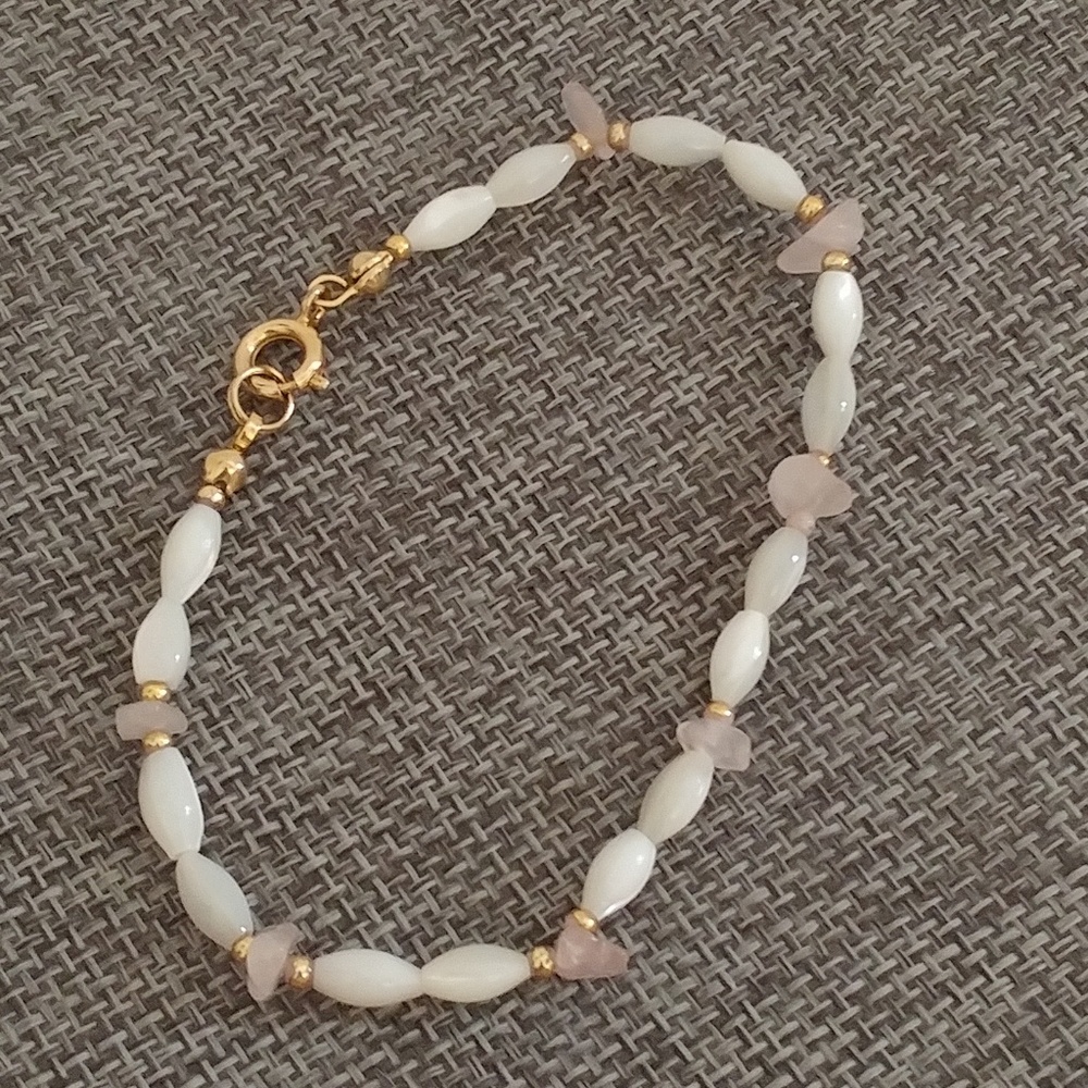 Beaded Bracelet white & light pink